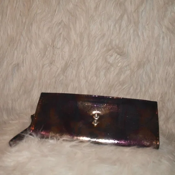 WALLET Multi color metallic Sparkle BY APT 9 USED AS PROP PHOTO SHOOT - Picture 1 of 6